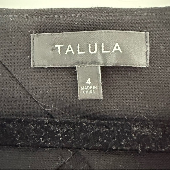 Aritzia Talula black fit & flare short-sleeve knit skater dress - size 4 (Small) - Picture 6 of 6